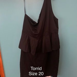 Plus size cocktail dress